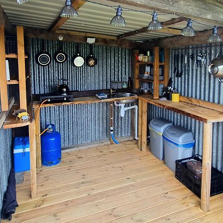 Bronfelen Yurt Hotel Cynghordy Kültér fotó