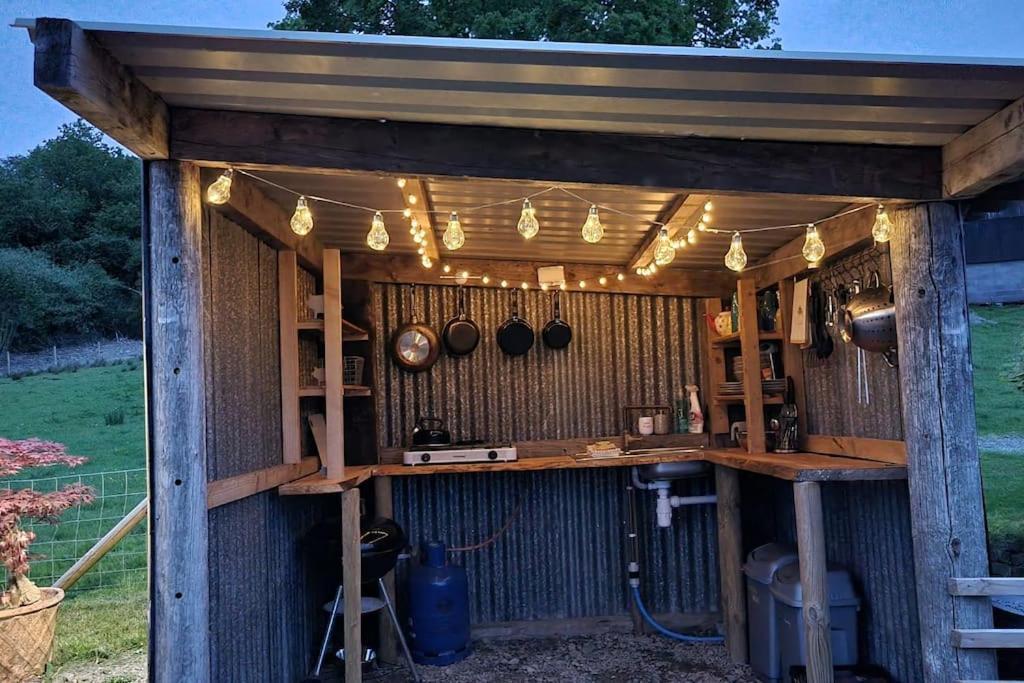 Bronfelen Yurt Hotel Cynghordy Kültér fotó