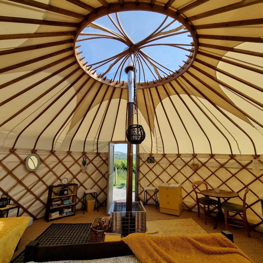 Bronfelen Yurt Hotel Cynghordy Kültér fotó